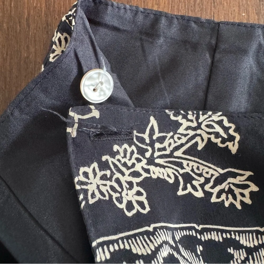 L' Amadei Women's Black Print Wrap Mini Skirt Size 10